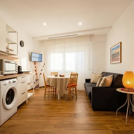 Bengasi Loft Apartmanhotel 3*