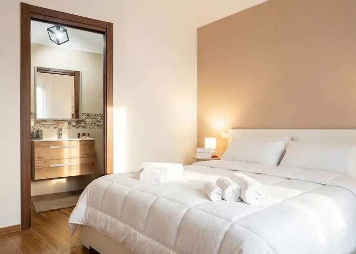 Bengasi Loft Aparthotel Bari